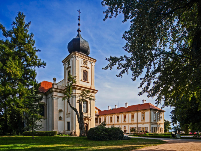 zámek Loučeň